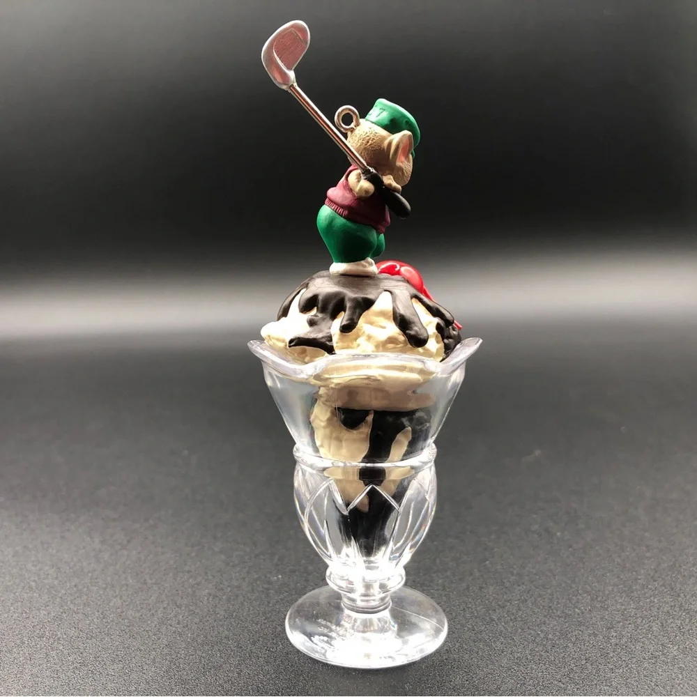 Hallmark Keepsake‎ Ornament Dated 1999 Sundae Golfer Handcrafted Ornament